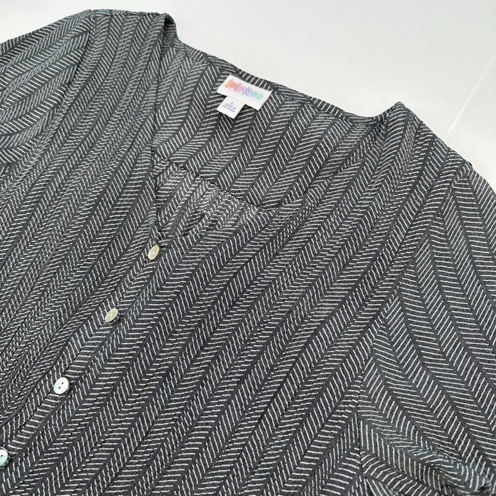 LulaRoe Women's Simply Comfortable Herringbone Print Tunic Blouse, Size L, Gray